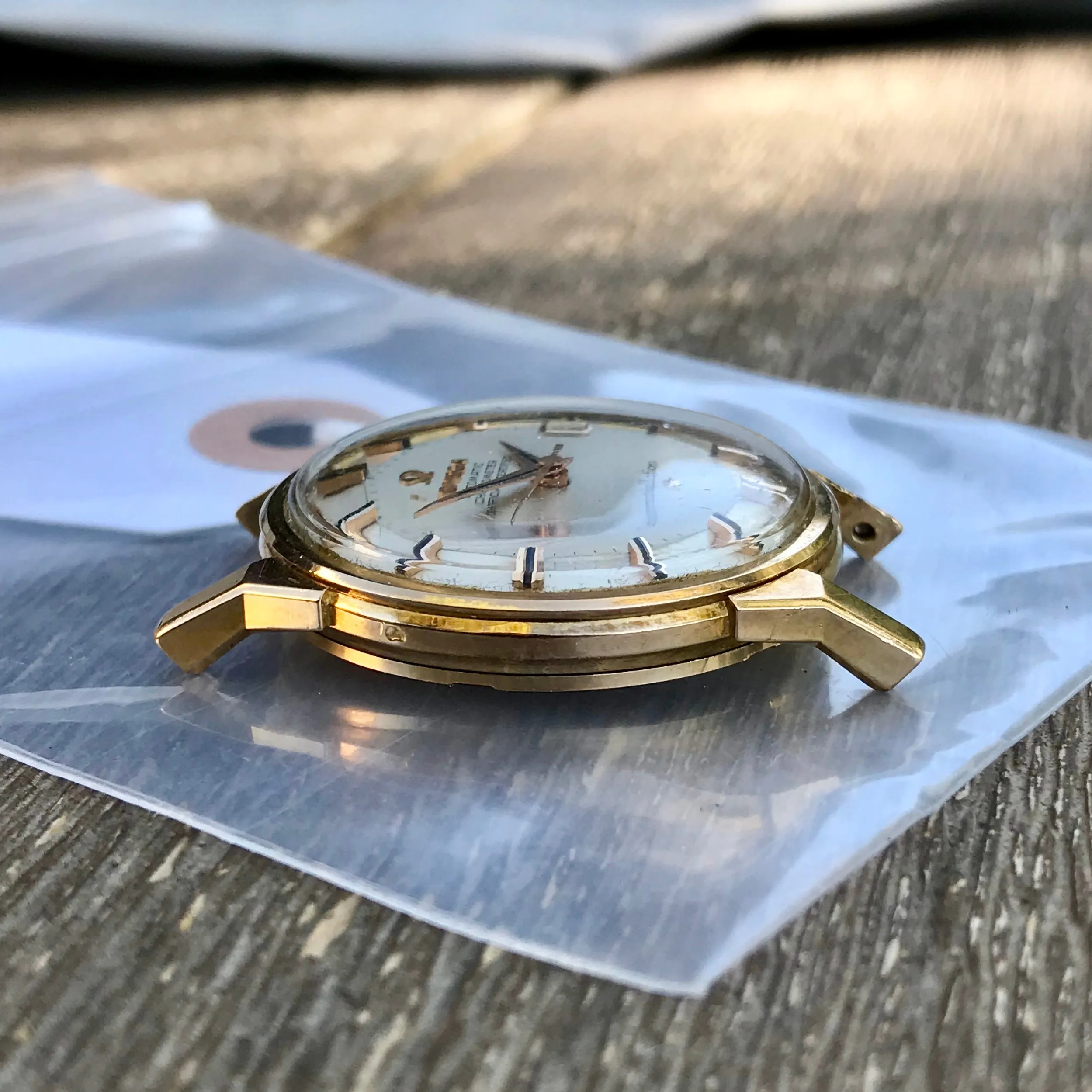 Vintage Omega Constellation Date 1683005 18K Yellow & Pink Gold Caliber 561 Automatic Wristwatch