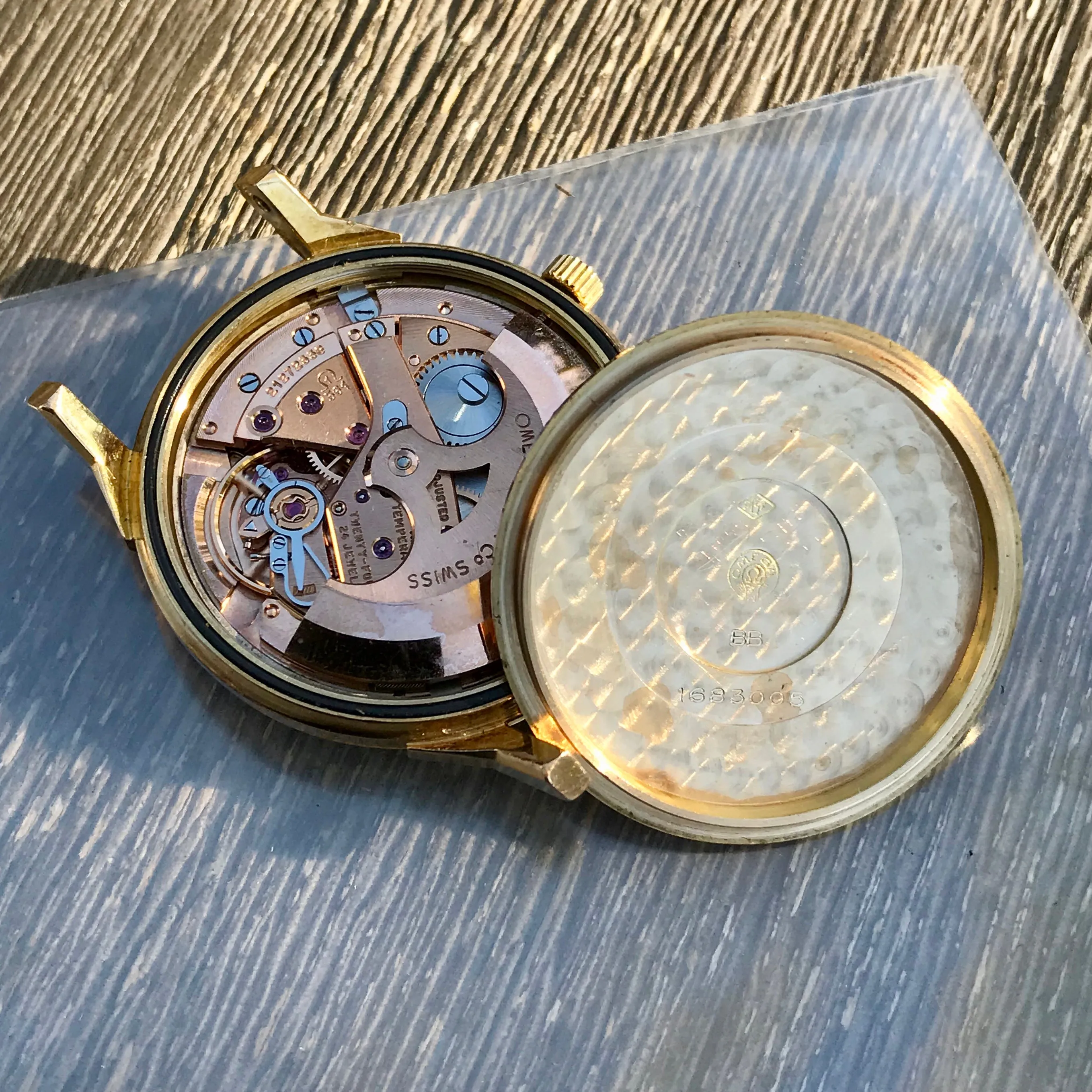 Vintage Omega Constellation Date 1683005 18K Yellow & Pink Gold Caliber 561 Automatic Wristwatch