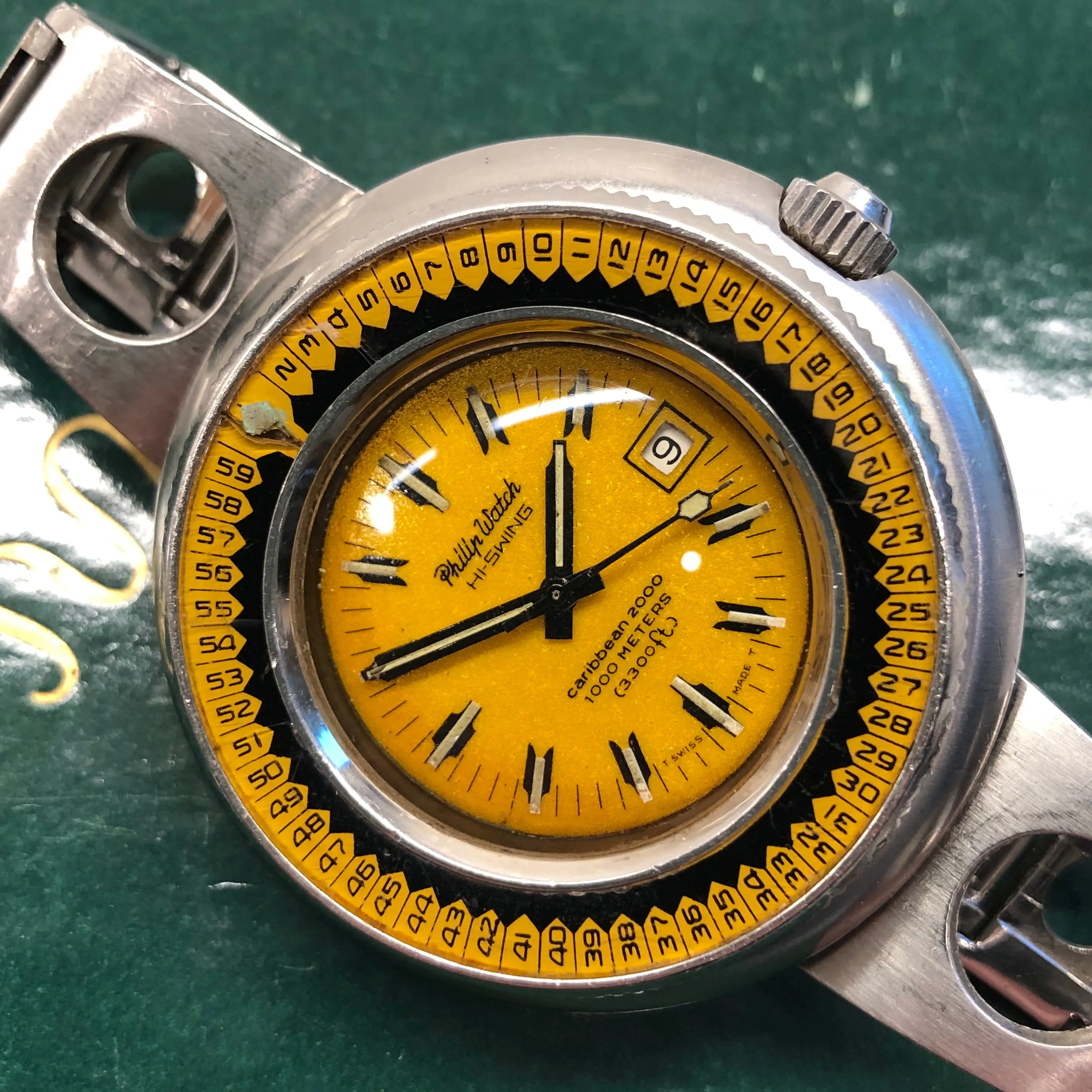 Vintage Philip Watch Hi Swing Caribbean 2000 Yellow Diving Automatic Wristwatch
