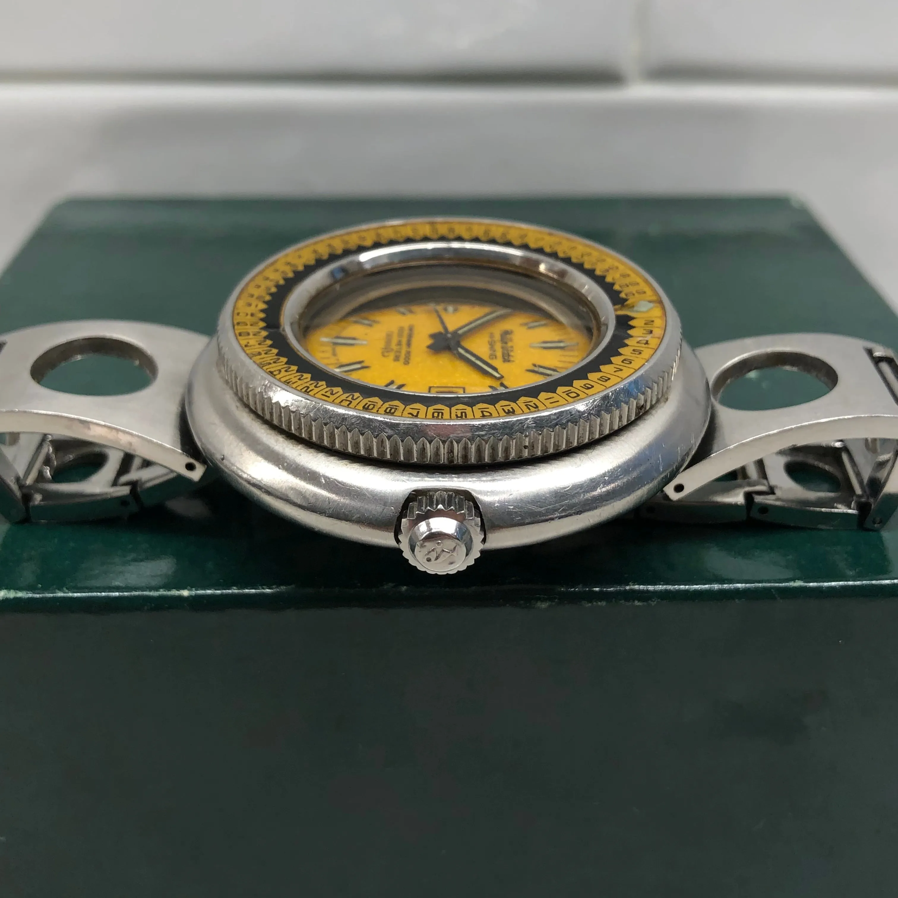 Vintage Philip Watch Hi Swing Caribbean 2000 Yellow Diving Automatic Wristwatch