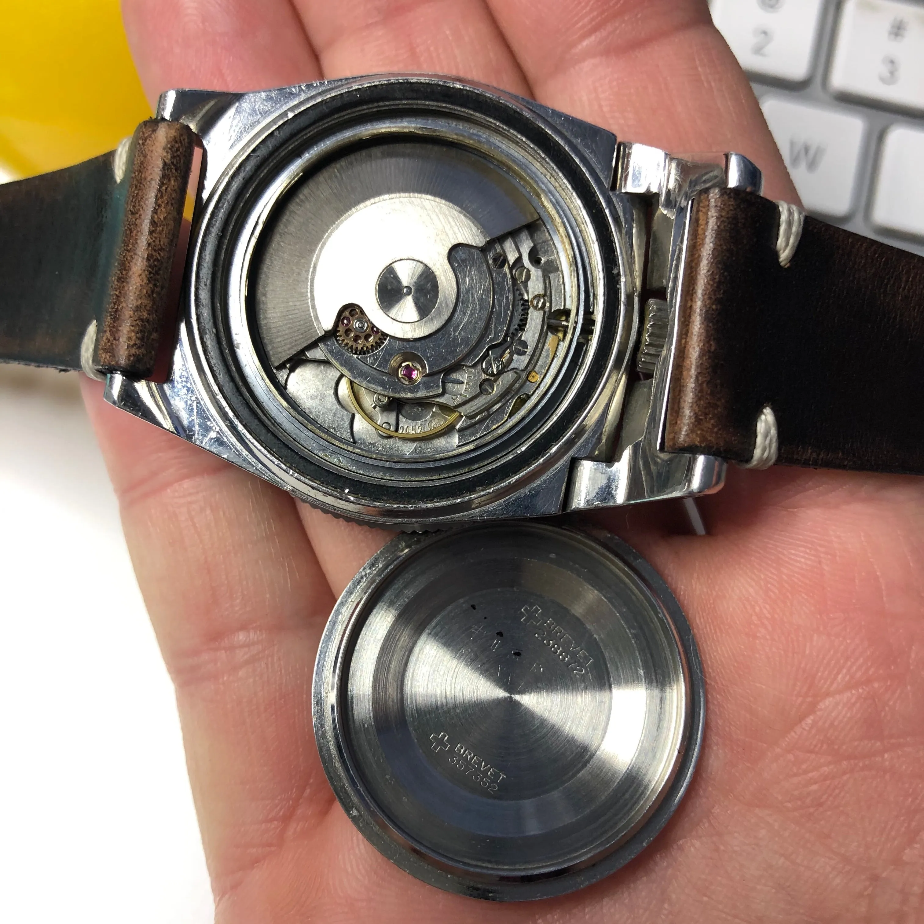 Vintage Triton Spirotechnique Diving Bakelite Roulette Date Automatic Wristwatch