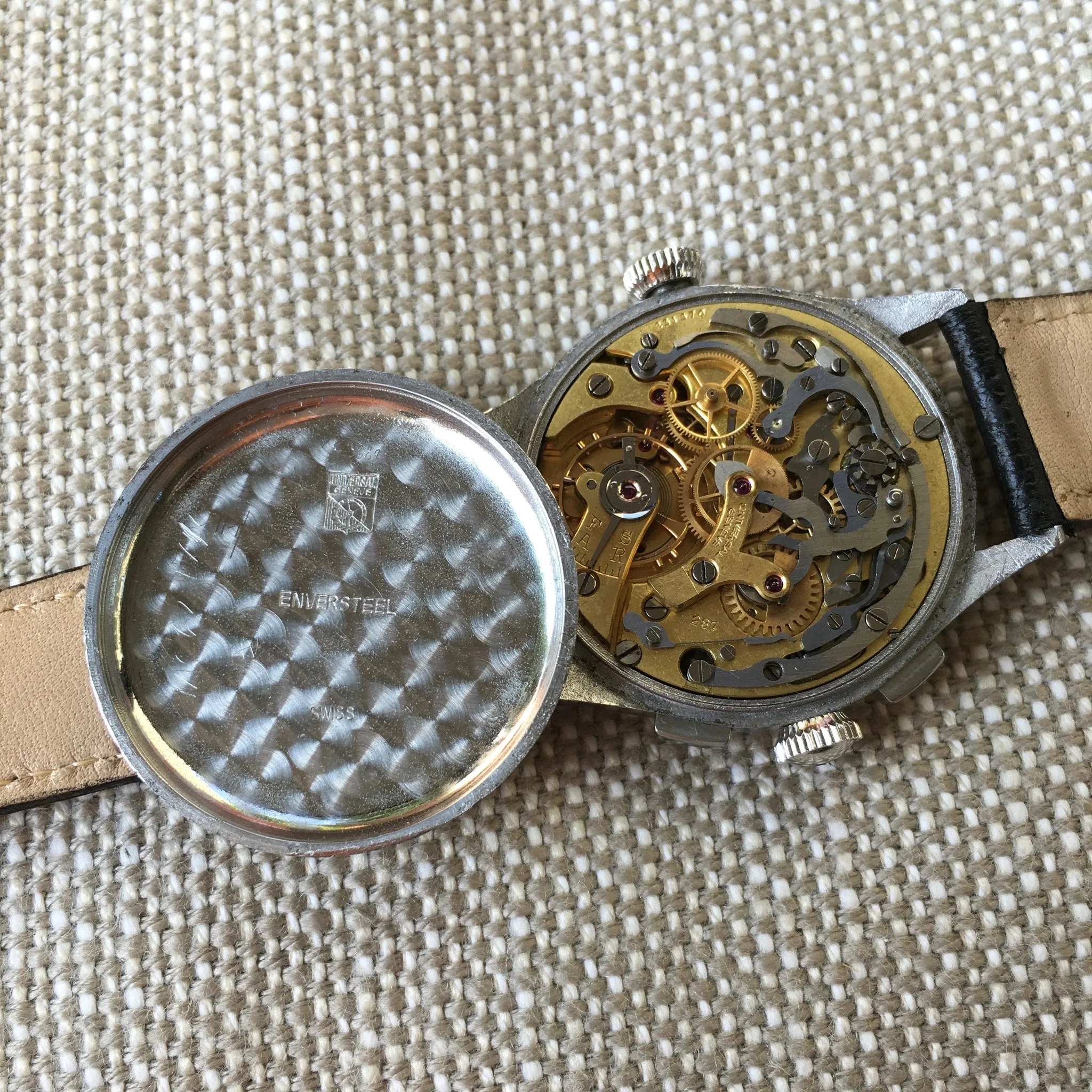 Vintage Universal Geneve Aero-Compax 22538 Steel Chronograph Wristwatch