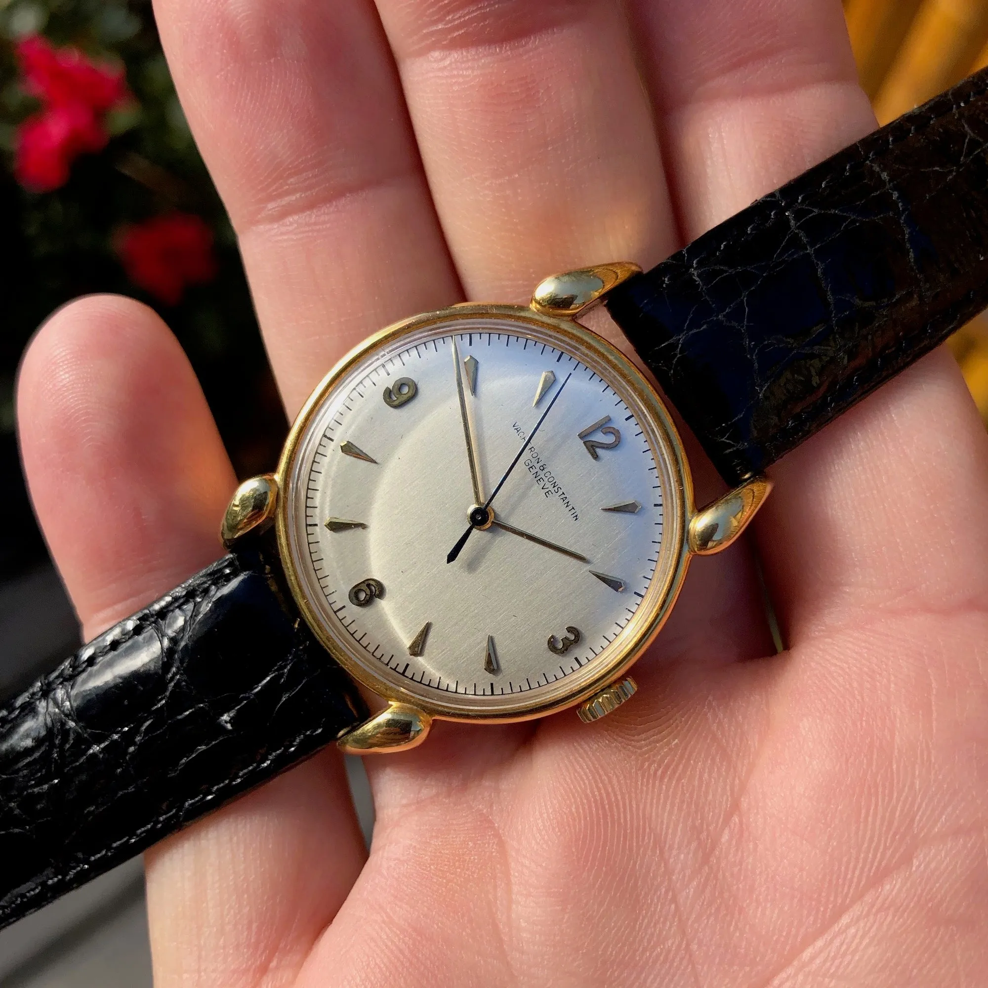 Vintage Vacheron & Constantin 18K Yellow Gold Fancy Teardrop Lugs Cal Wristwatch Circa 1950's