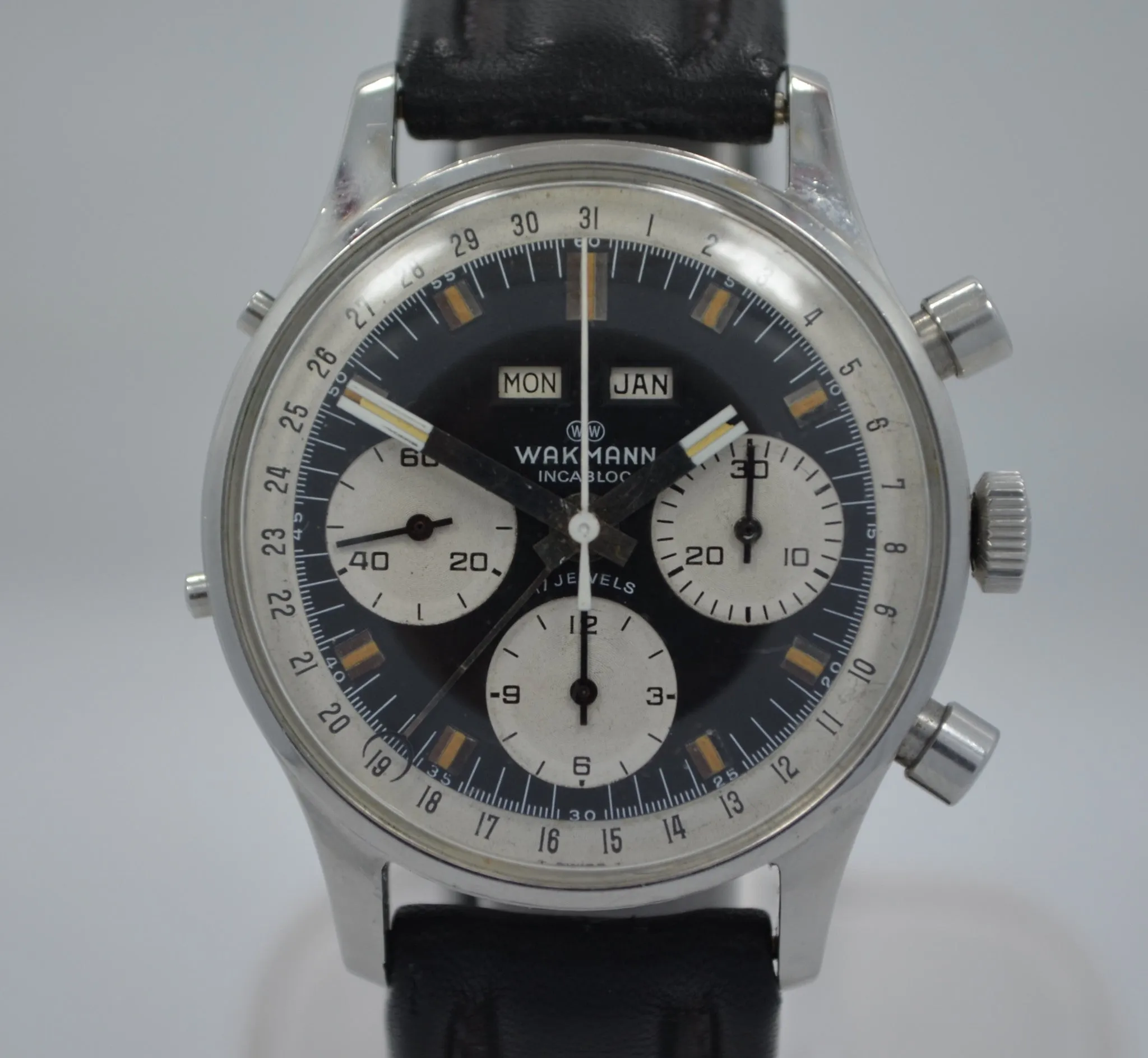 Vintage Wakmann Incabloc Chronograph Valjoux 72 1960's Steel Triple Date Watch
