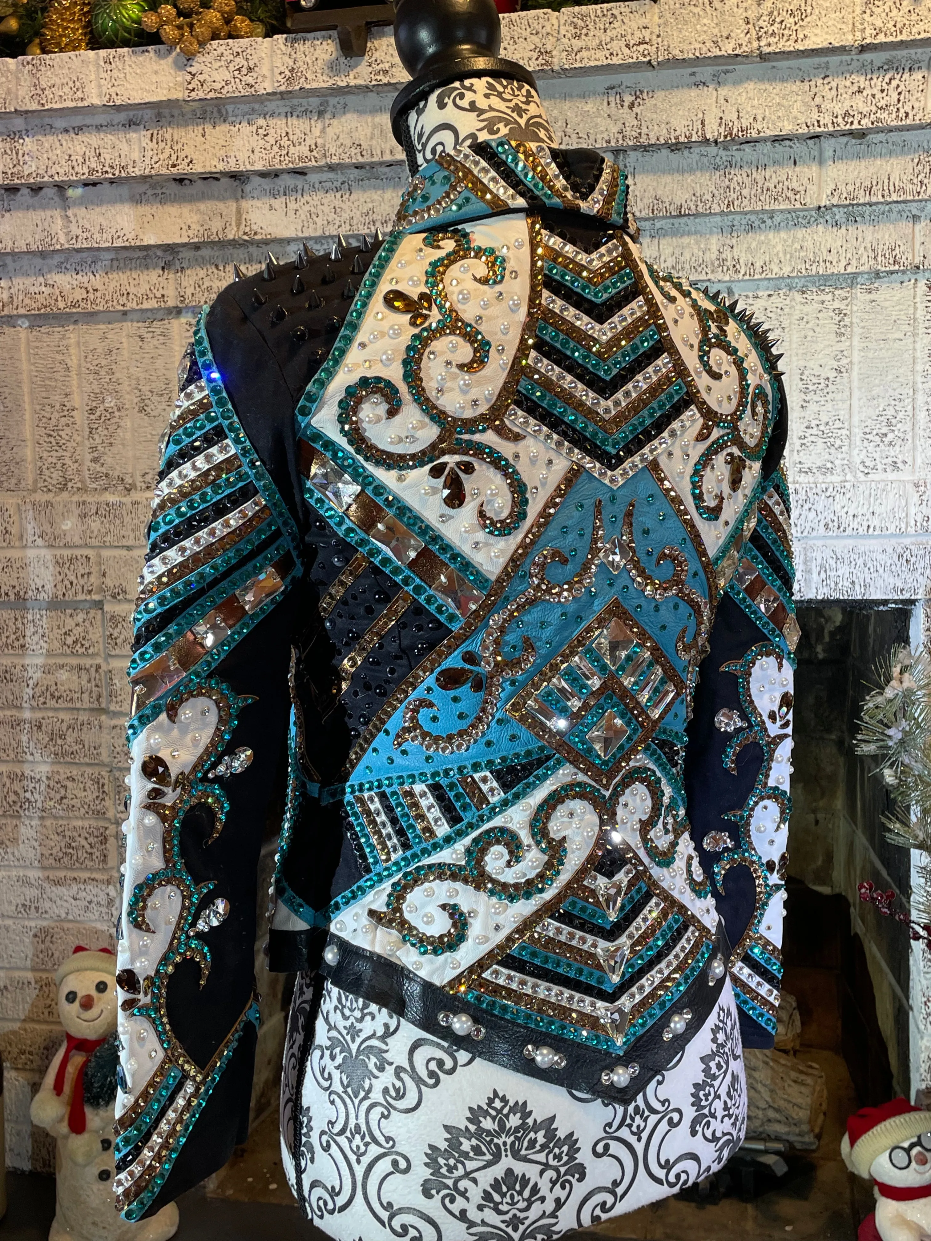 Youth 10-12 Kara Langeland  jacket on consignment