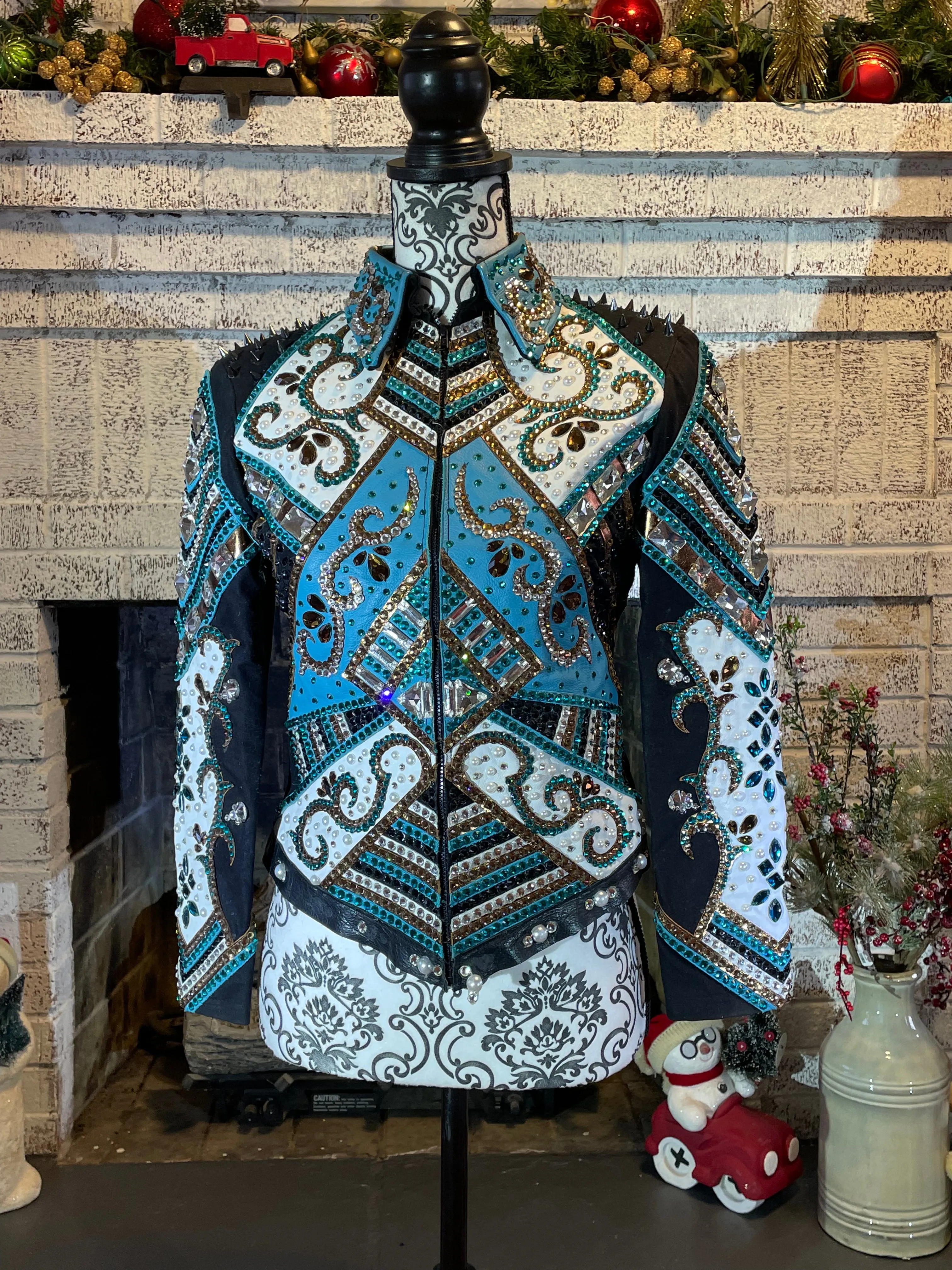 Youth 10-12 Kara Langeland  jacket on consignment